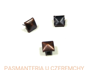 ćwieki 8 mm piramidki miedź oksydowana