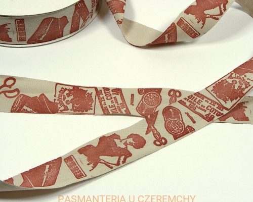 tasiemka bawełniana 25 mm z nadrukiem - motywy krawieckie vintage w kolorze bordowym