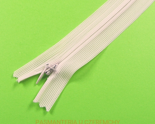 zamek 18 cm jasnoróżowy kryty