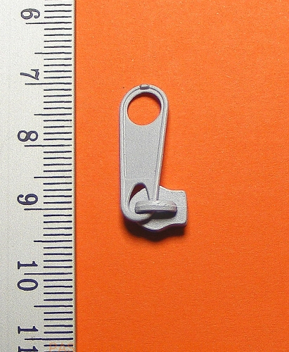  suwak zamkowy 3 mm jasnoszary